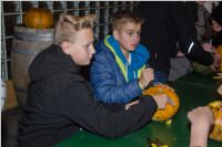 K�rbisschnitzen mit der �VP Neufeld, 31.10.2016