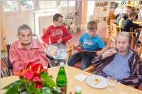 VS Neufeld 3B besucht das Pflegeheim, 30.11.2016