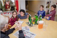 VS Neufeld 3B besucht das Pflegeheim, 30.11.2016