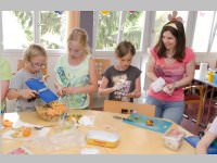 VS Neufeld Gesunde Ern�hrung kocht im Pflegeheim, 16.06.2014