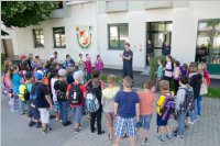 4. Klassen der VS Neufeld besuchen die FF Neufeld, 18.06.2015