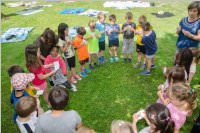 VS Neufeld: Lesepicknick der 1A am Leithaspielplatz, 14.06.2016