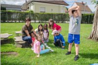 VS Neufeld: Lesepicknick der 1A am Leithaspielplatz, 14.06.2016