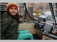 VS 3. Klassen bei Stra�enbahn und Christkindlmarkt, 19.11.2013