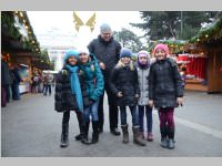 VS 3. Klassen bei Stra�enbahn und Christkindlmarkt, 19.11.2013