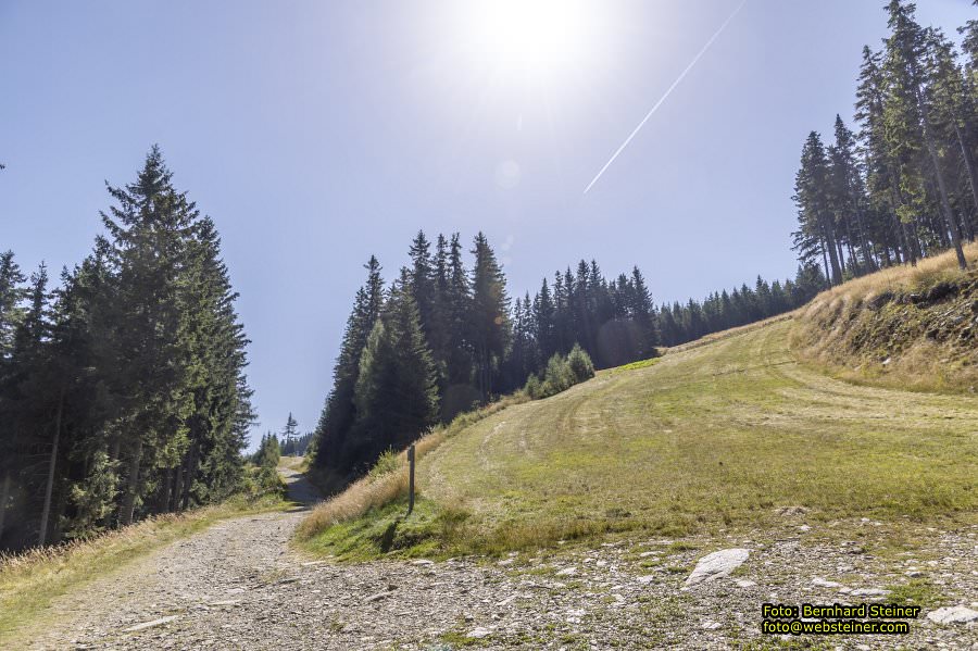 Erlebnisalm Sessellift Sonnenbahn, M�nichkirchen, September 2023