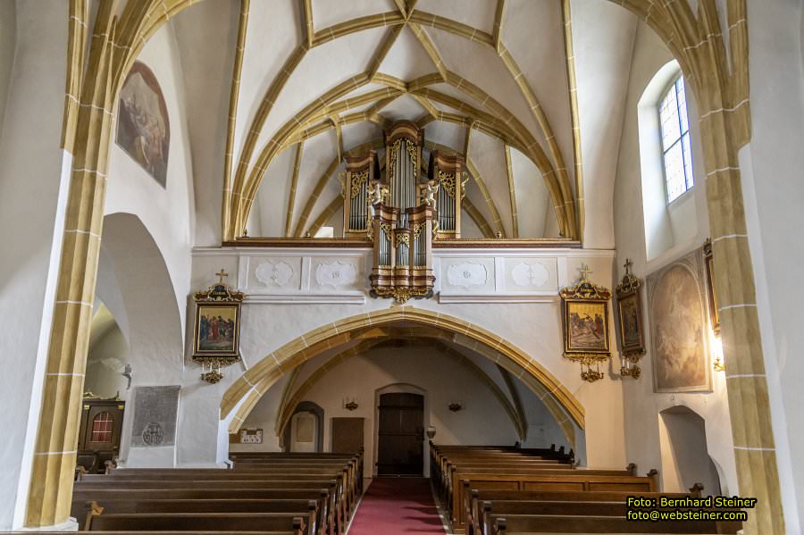 Pfarrkirche und Schloss Traismauer, August 2023